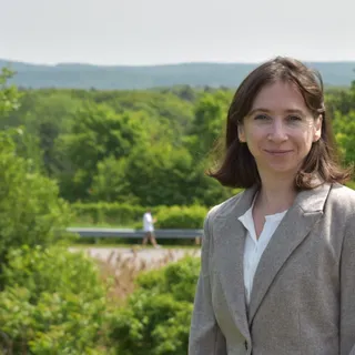 Samantha Avant, team member at Bauer Gravel Farnham, LLP