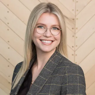 Danica L. Bird, Associate at Leff Law Firm, L.L.P.