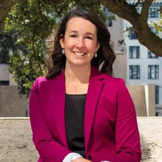 Tarryn E. Walsh, team member at Murphy, Rogers, Sloss, Gambel & Tompkins